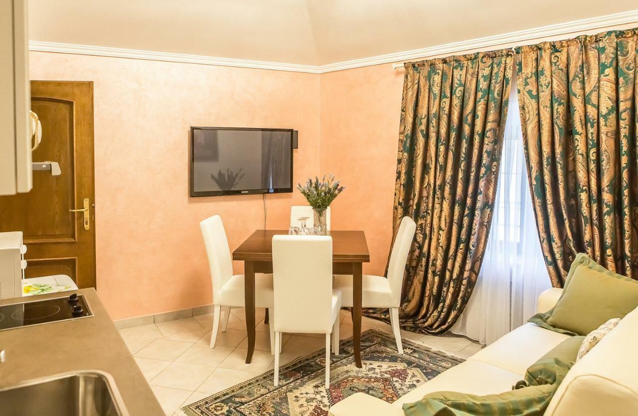 Villa Hasi Poreč Eksteriør bilde