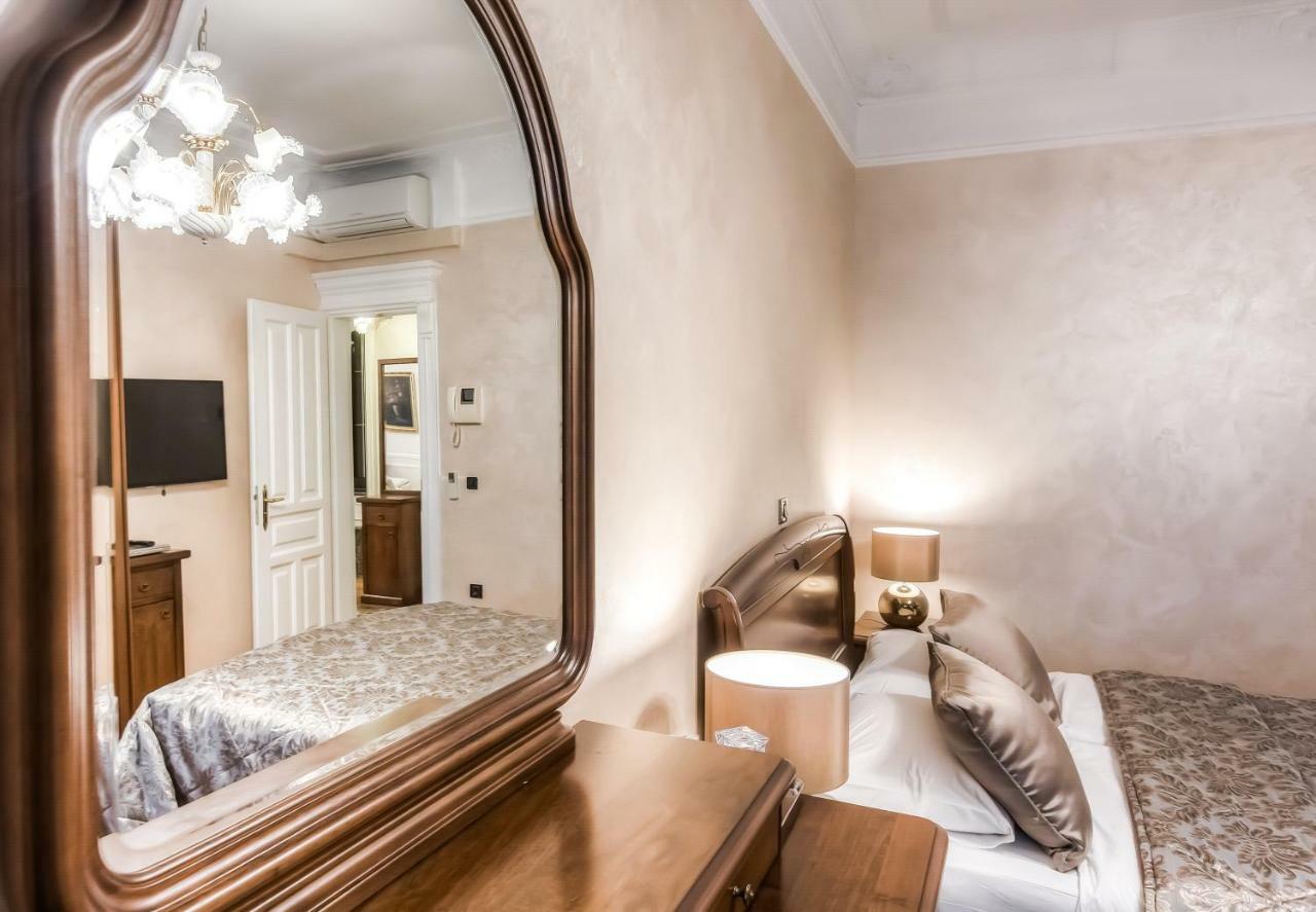 Villa Hasi Poreč Eksteriør bilde
